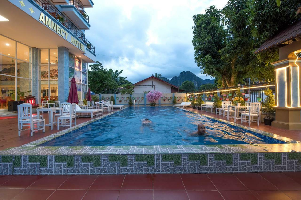 Annecy Hotel Vang Vieng Eksteriør bilde