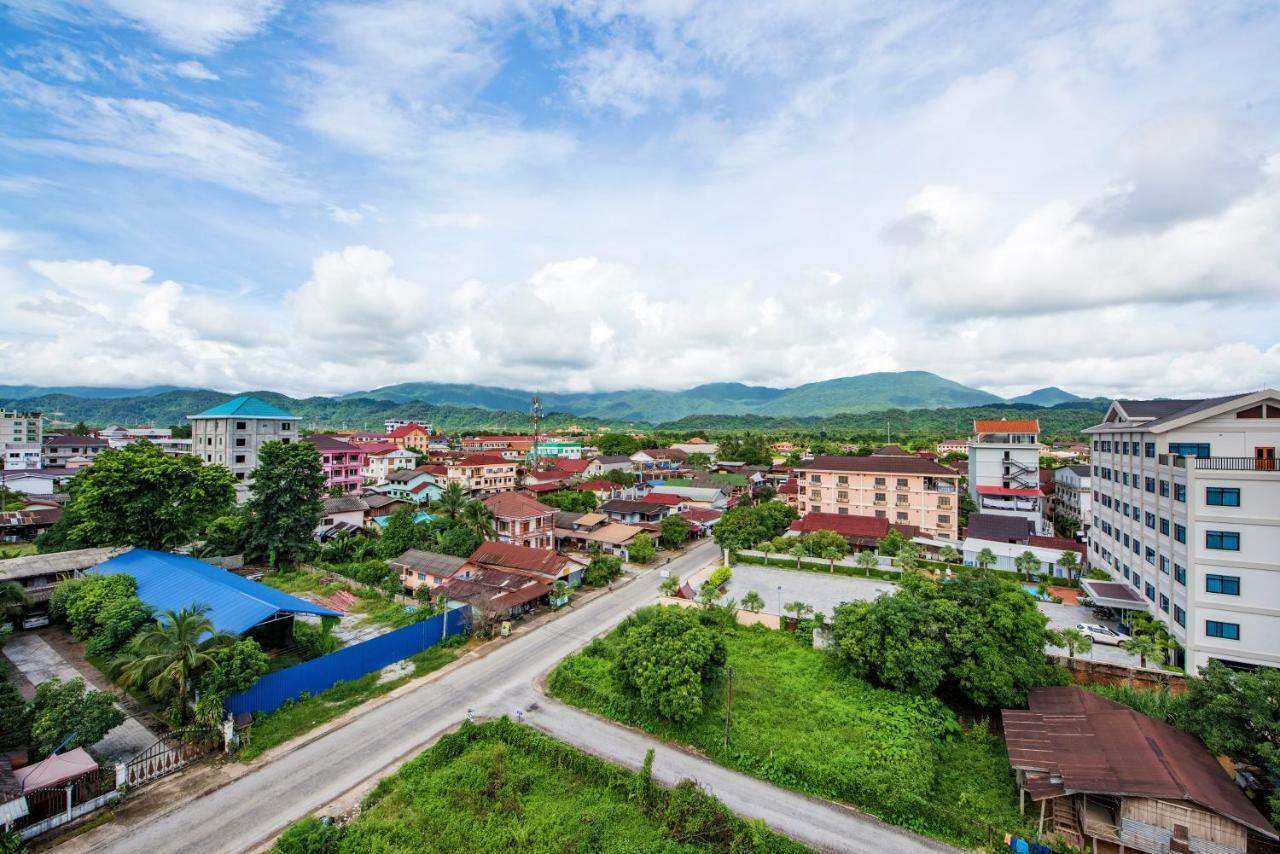 Annecy Hotel Vang Vieng Eksteriør bilde