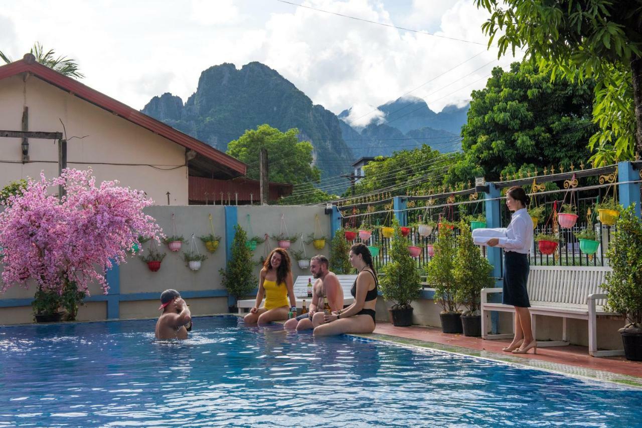 Annecy Hotel Vang Vieng Eksteriør bilde