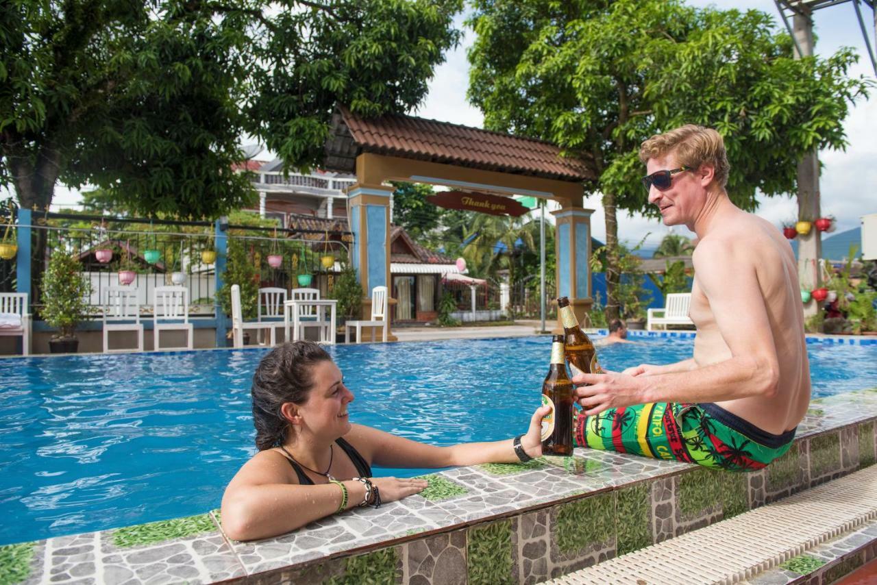 Annecy Hotel Vang Vieng Eksteriør bilde