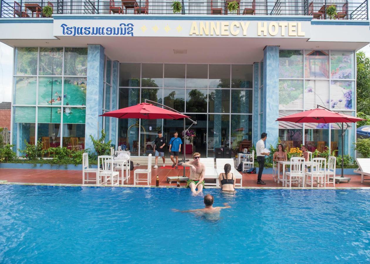 Annecy Hotel Vang Vieng Eksteriør bilde