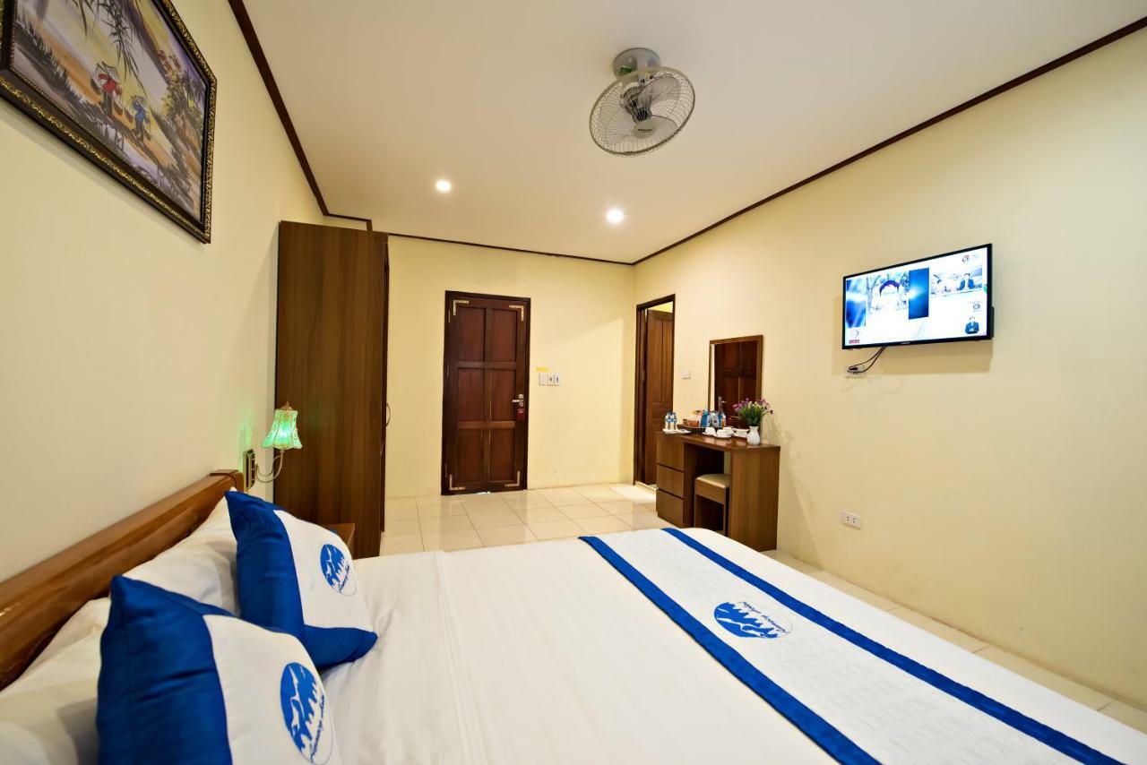 Annecy Hotel Vang Vieng Eksteriør bilde
