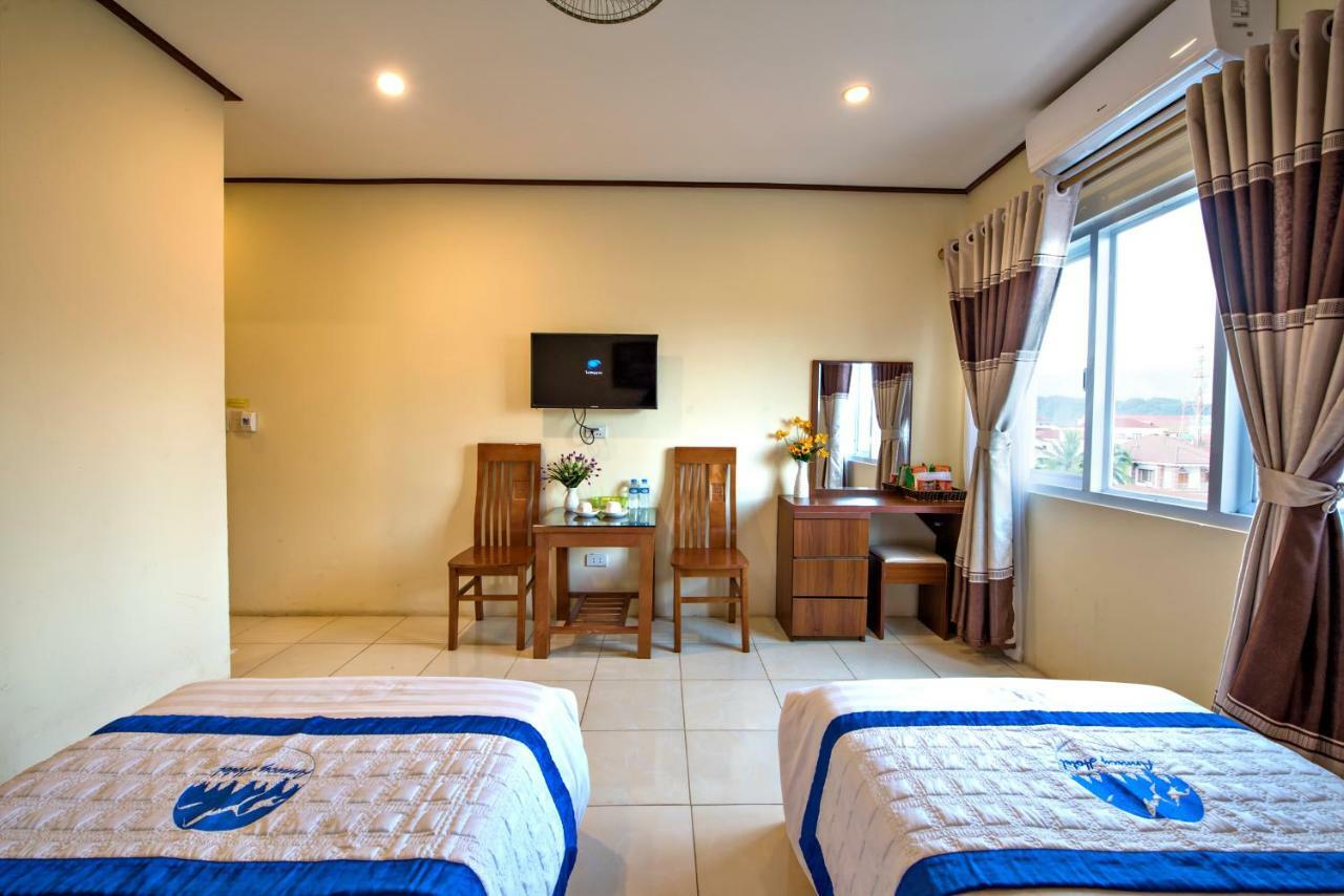 Annecy Hotel Vang Vieng Eksteriør bilde