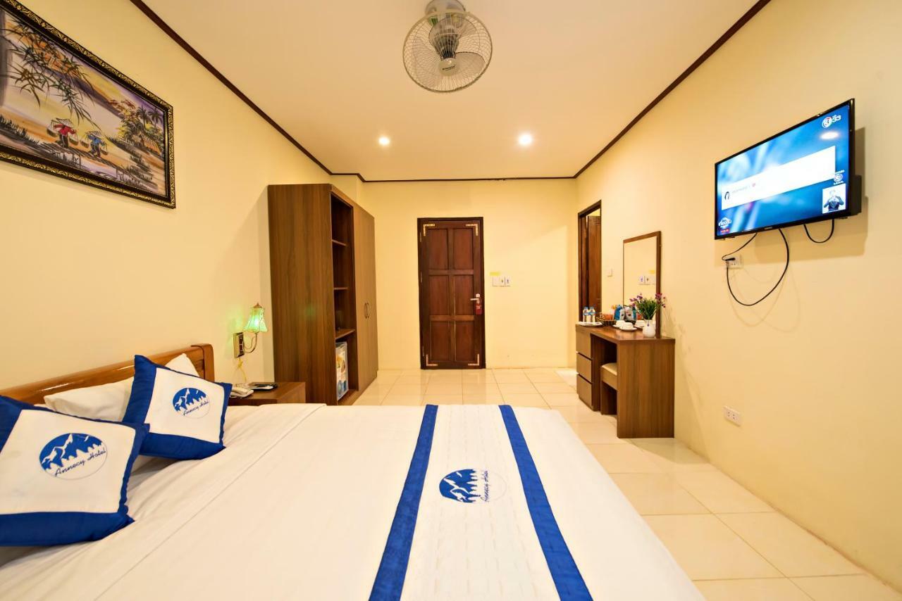 Annecy Hotel Vang Vieng Eksteriør bilde